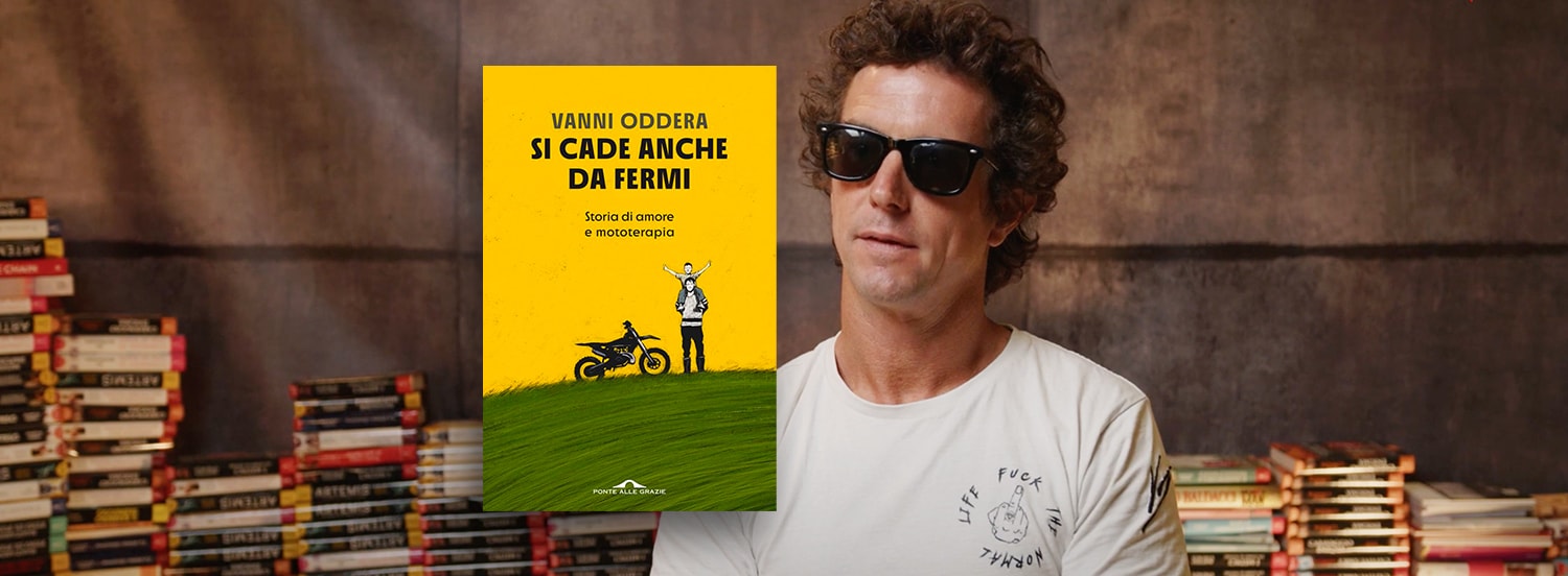 La sigla delle interviste "Il profumo delle pagine" è cantata da Laura Salvi - compositore Marco Zoppi